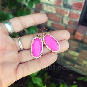 Kendra Scott Jewelry - Kendra Scott Magenta Dani Earrings Kendra Scott Jewelry - Kendra Scott Magenta Dani Earrings